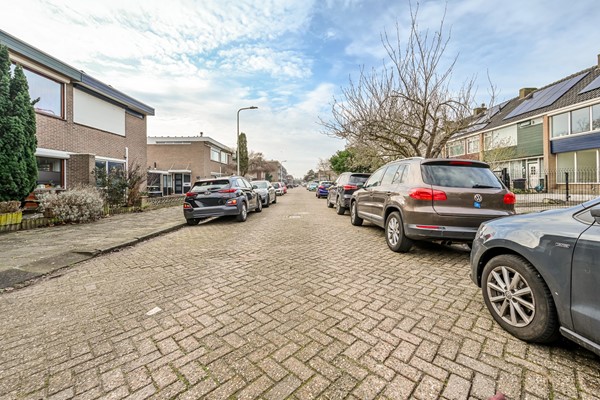 Medium property photo - Rembrandtstraat 97, 3202 EM Spijkenisse